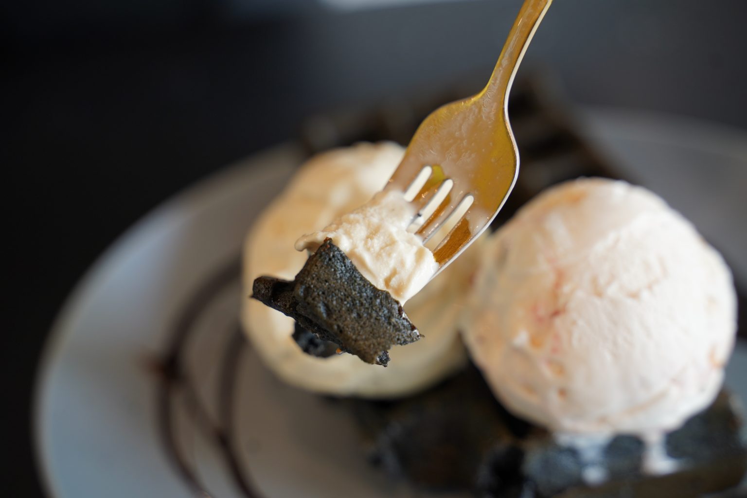 Naked Icecream & Waffles in Kovan, Opens till 2am Daily! Singapore